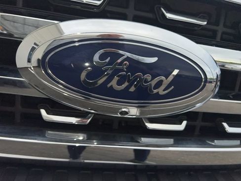 Used 2024 Ford F250 Lariat AWD/4WD image 12