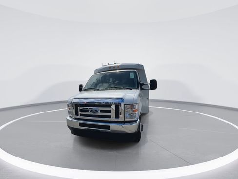 New 2025 Ford E-350 and Econoline 350 Super Duty w/ Power Equipment Group RWD image 3