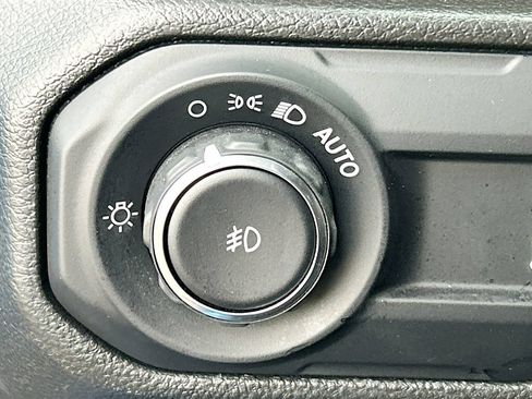 Used 2023 Jeep Wrangler Sport AWD/4WD image 31