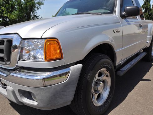 Used 2004 Ford Ranger XLT AWD/4WD image 2