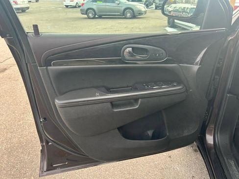 Used 2017 Buick Enclave Leather image 15