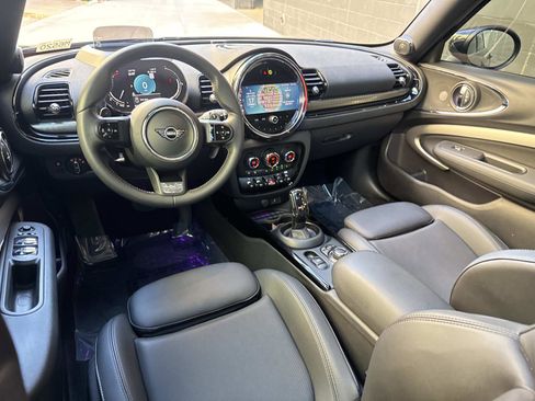 Certified 2023 MINI Cooper Clubman S image 9