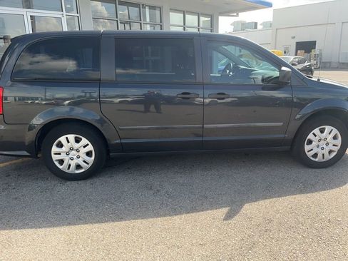 Used 2014 Dodge Grand Caravan American Value Package FWD image 6