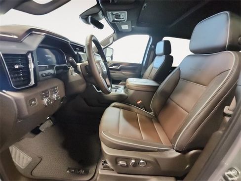 New 2026 GMC Sierra 2500 Denali w/ Denali Reserve Package image 9