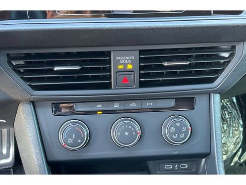 Used 2023 Volkswagen Jetta Sport FWD image 27