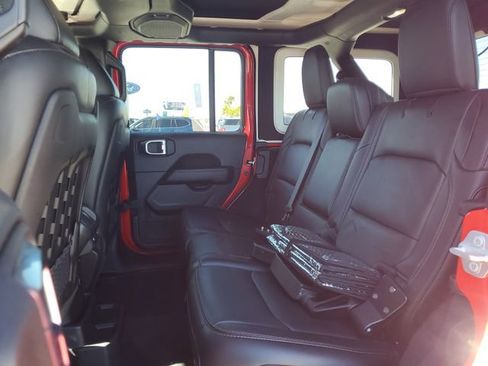 Used 2022 Jeep Wrangler Unlimited Rubicon w/ Trailer Tow Package image 10