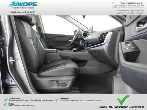 Used 2026 Nissan Rogue SL AWD/4WD image 11