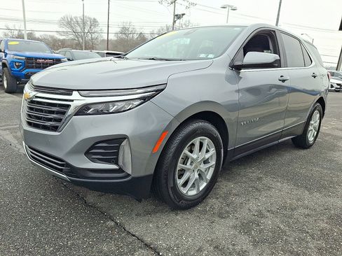 Used 2024 Chevrolet Equinox LT w/ LPO, Floor Liner Package FWD image 3