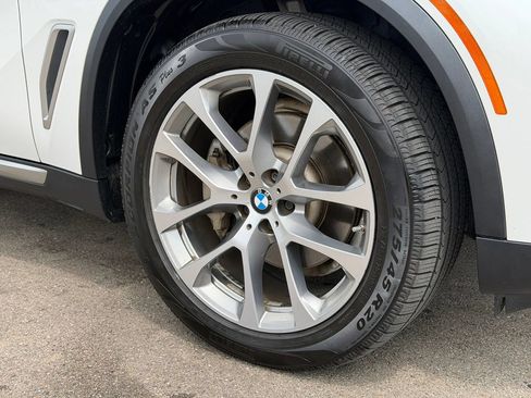 Used 2019 BMW X5 xDrive40i w/ Premium Package 2 AWD/4WD image 29