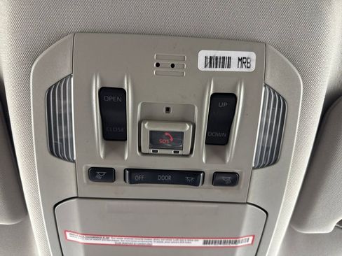 Used 2022 Toyota Highlander XLE image 34