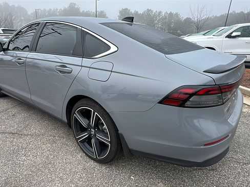 Used 2025 Honda Accord Sport image 10