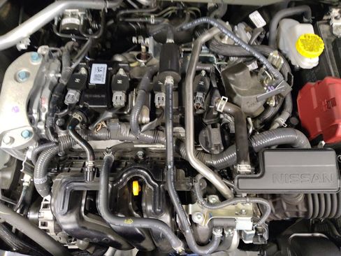 Used 2025 Nissan Sentra SV FWD image 30