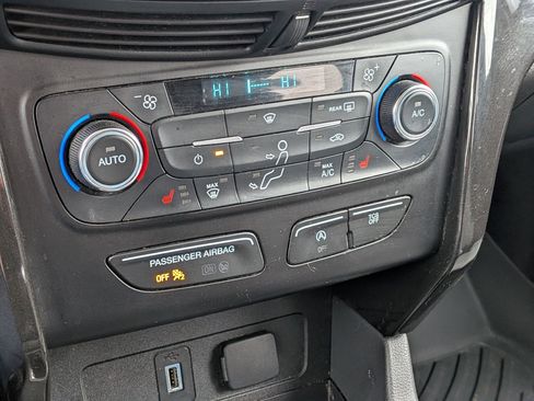 Used 2017 Ford Escape Titanium AWD/4WD image 23