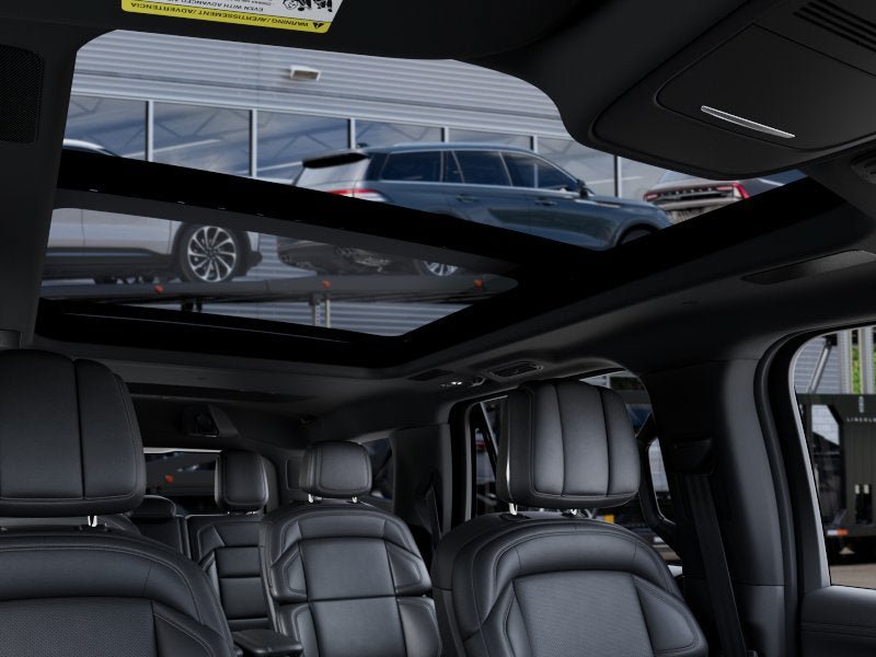 New 2027 Lincoln Navigator Reserve AWD/4WD image 22