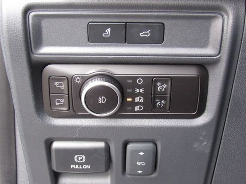 Used 2023 Ford Expedition Platinum AWD/4WD image 38