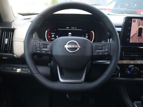 New 2026 Nissan Pathfinder Platinum w/ Cargo Package AWD/4WD image 8