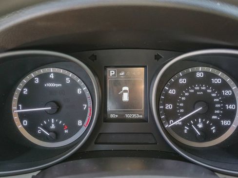 Used 2017 Hyundai Santa Fe Sport FWD image 21