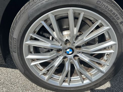Used 2023 BMW 330i xDrive Sedan w/ Premium Package AWD/4WD image 13