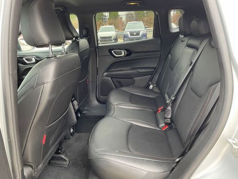 Used 2025 Jeep Compass Trailhawk image 25