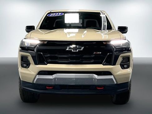 Used 2023 Chevrolet Colorado Z71 w/ Z71 Convenience Package 2 AWD/4WD image 2