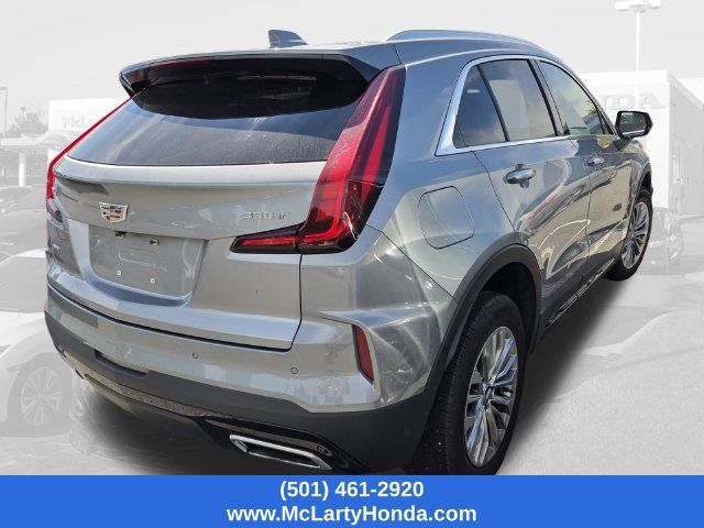 Used 2025 Cadillac XT4 Premium Luxury AWD/4WD image 4