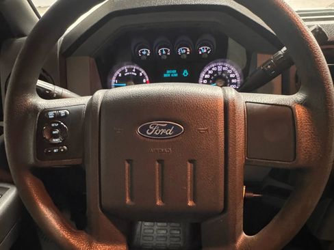 Used 2016 Ford F250 XL w/ Power Equipment Group image 10