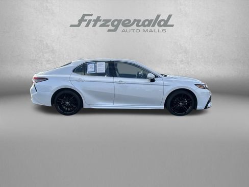 Used 2023 Toyota Camry XSE image 8