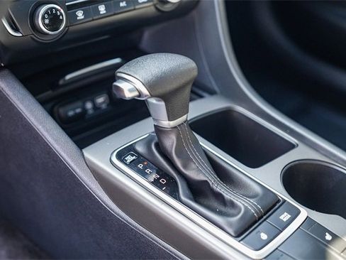 Used 2020 Kia Optima SE image 20