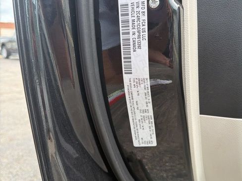 Used 2023 Chrysler Voyager LX FWD image 19