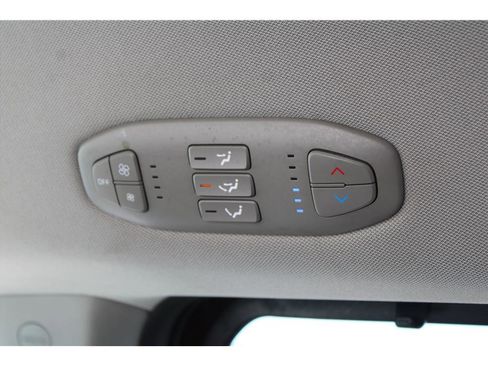 Used 2017 Kia Sedona LX w/ LX Essentials Premium Package FWD image 28