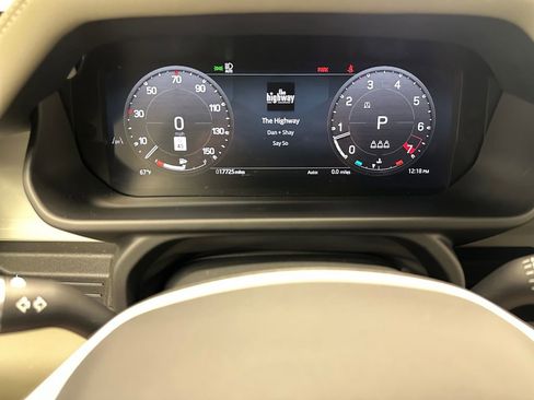 Used 2024 Land Rover Defender 90 S AWD/4WD image 19