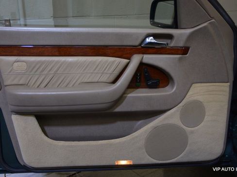 Used 1998 Mercedes-Benz S 320 image 7