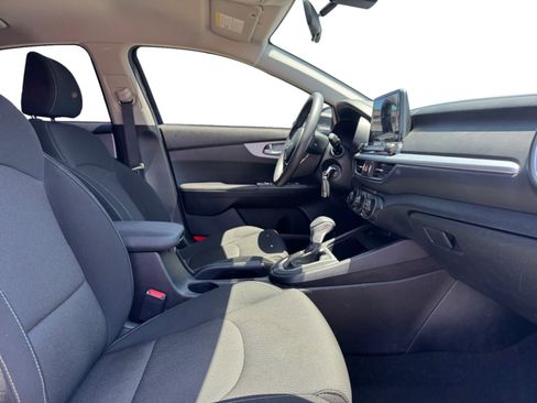 Used 2024 Kia Forte LXS FWD image 17