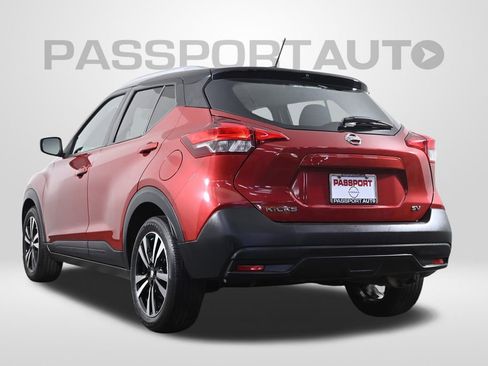 Used 2019 Nissan Kicks SV image 7