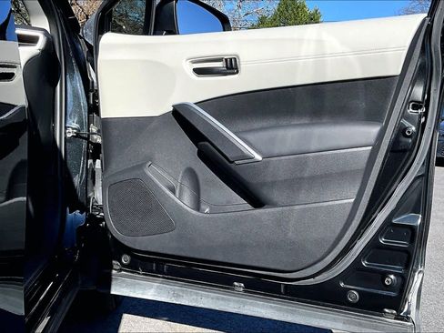 Certified 2023 Toyota Corolla Cross LE image 21