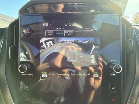 New 2025 Subaru Crosstrek 2.5i Limited w/ Crosstrek Mirror Package image 17