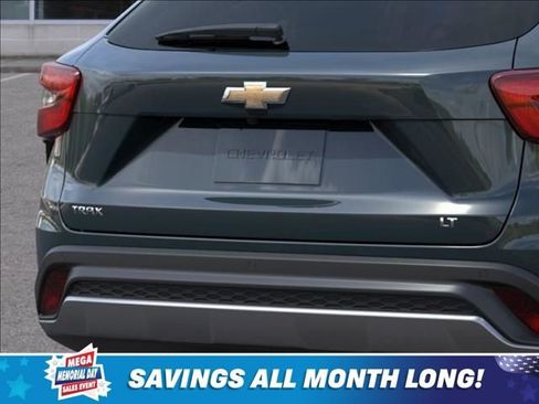 New 2026 Chevrolet Trax LT w/ Driver Confidence Package FWD image 14