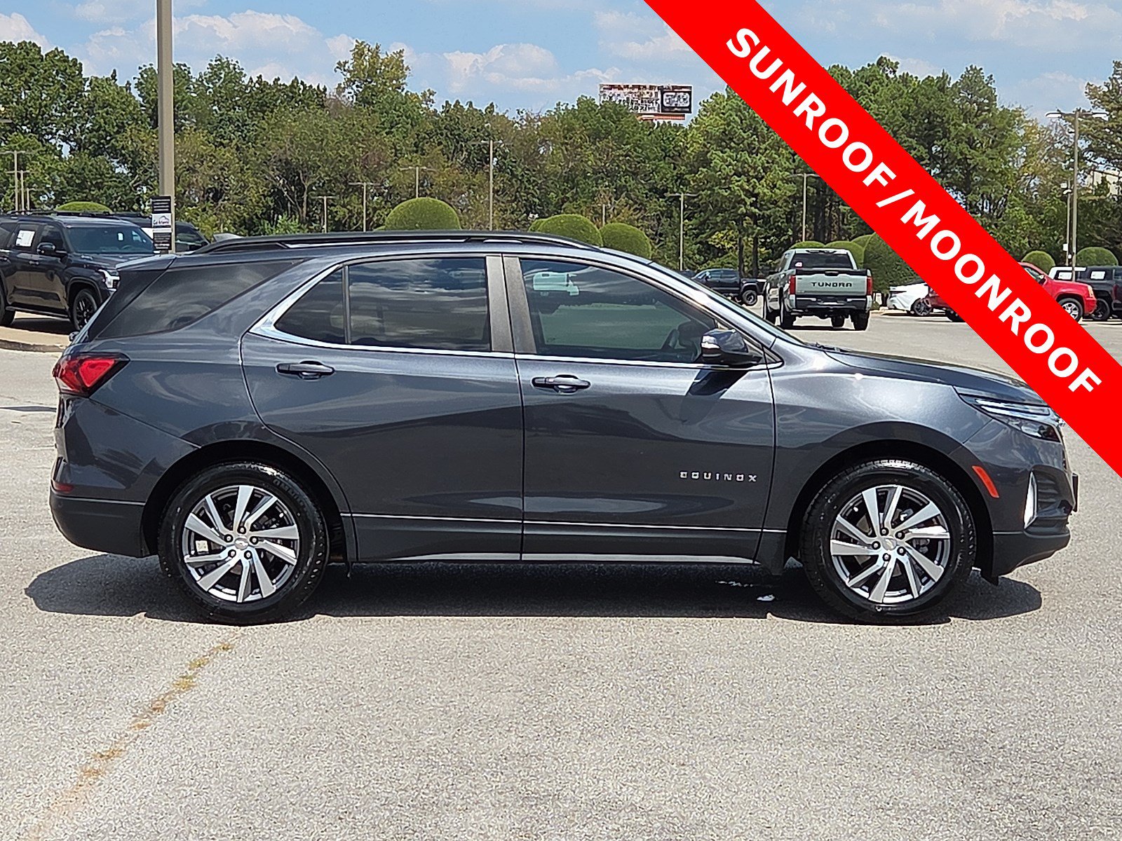 Used 2023 Chevrolet Equinox LT FWD image 6