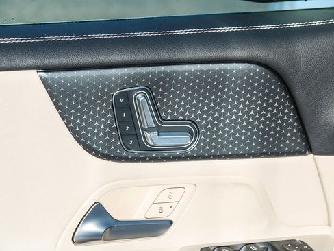 Certified 2025 Mercedes-Benz GLB 250 GLB 250 image 21