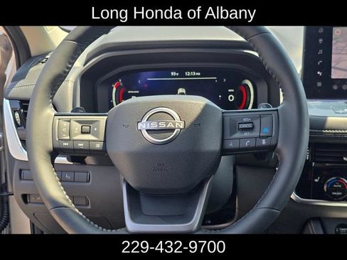 Used 2026 Nissan Rogue Platinum w/ Platinum Premium Package AWD/4WD image 16