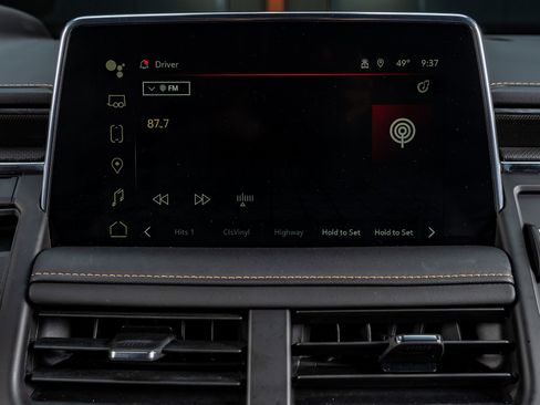 Used 2024 GMC Yukon AT4 w/ AT4 Premium Package image 21