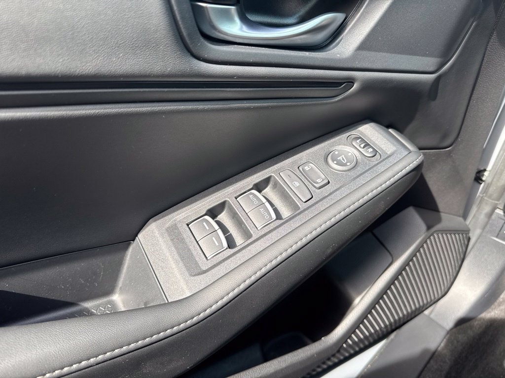 Certified 2025 Honda Accord Sport image 27