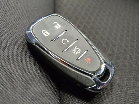 Used 2023 Chevrolet Malibu LT w/ Driver Confidence Package FWD image 32