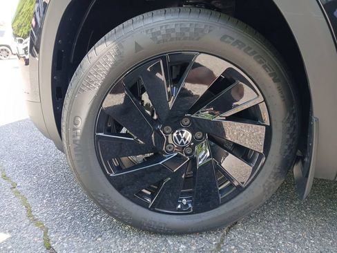 New 2026 Volkswagen Atlas Cross Sport SE AWD/4WD image 26