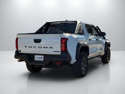 Certified 2025 Toyota Tacoma Trailhunter image 5