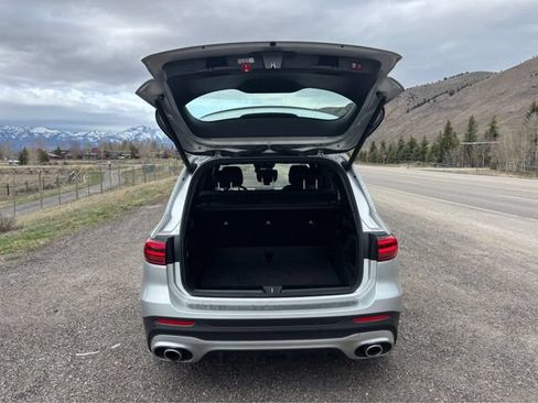 Used 2024 Mercedes-Benz GLB 35 AMG 4MATIC image 27