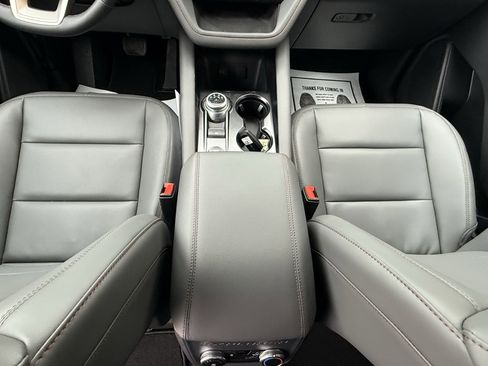 New 2026 Ford Explorer Active w/ Active Comfort Package AWD/4WD image 16