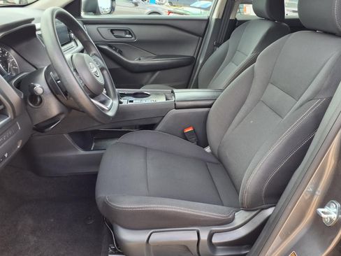 Used 2024 Nissan Rogue S FWD image 23