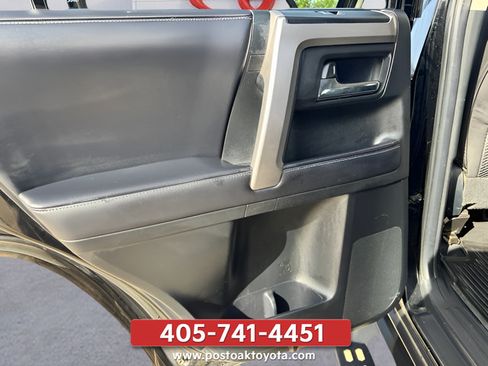 Used 2018 Toyota 4Runner SR5 Premium AWD/4WD image 30