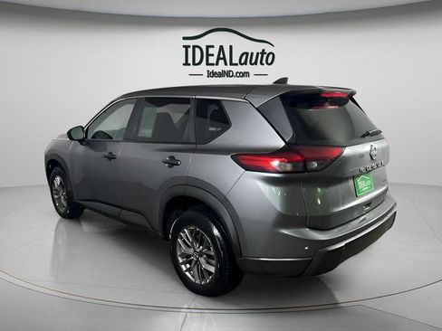 Used 2024 Nissan Rogue S image 8